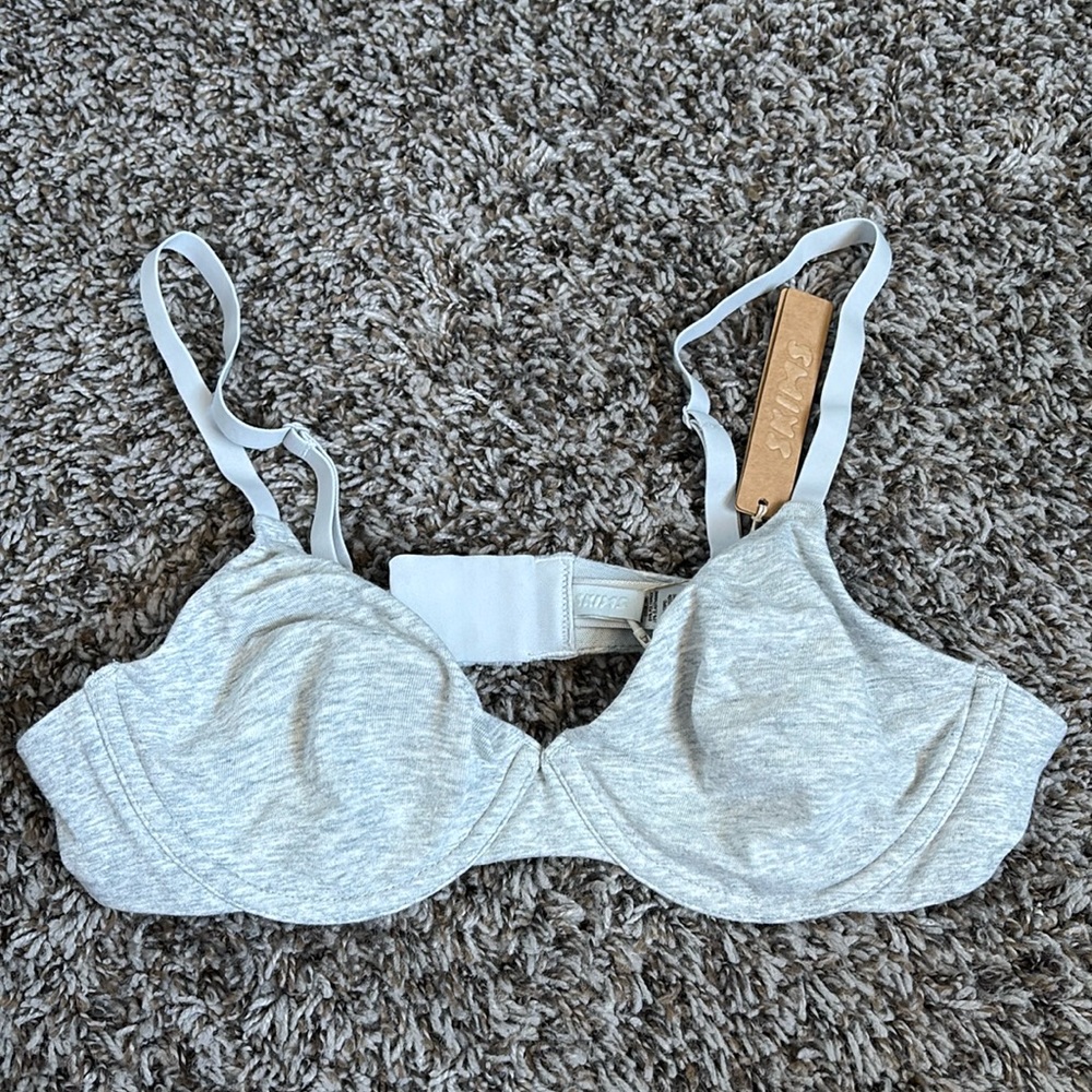 Skims bra